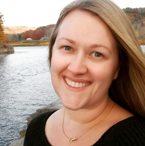 Meet your Posher, Erika - Picture 5 of 6